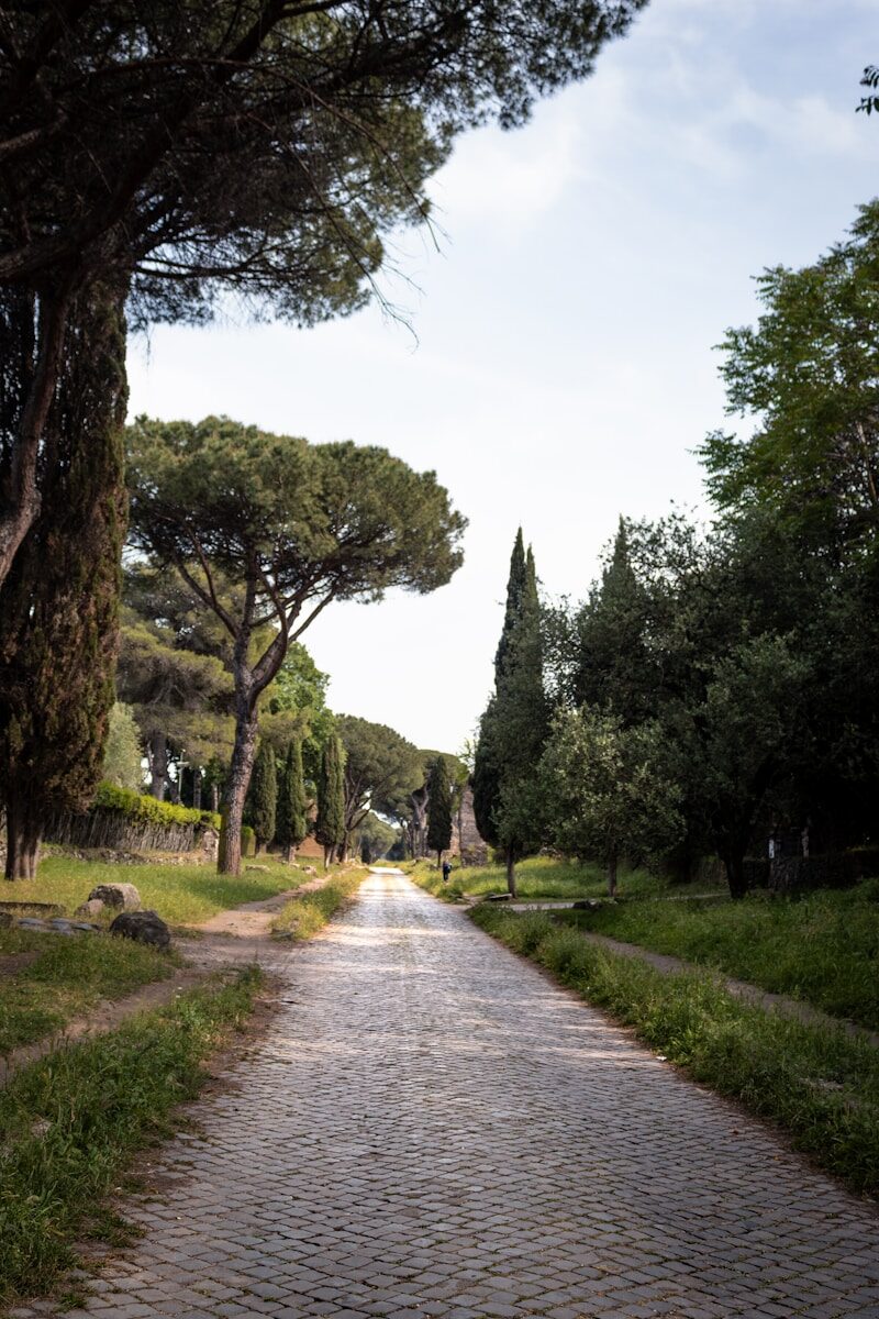 Via Appia Antica i Rom ved dagslys